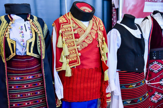 Вредне руке људи са два завичаја: На Сајму завичајних удружења и институције се представило више од 70 излагача